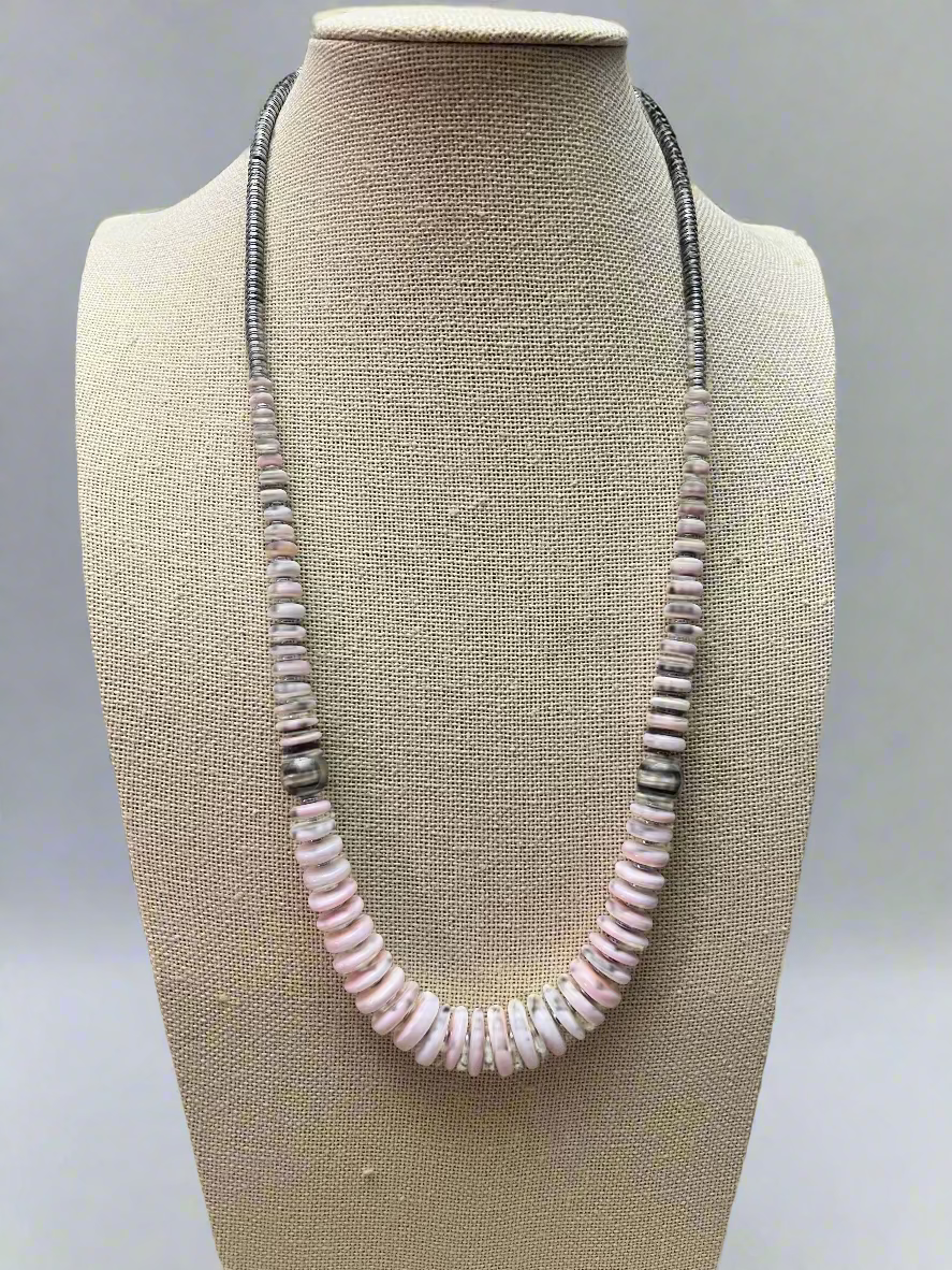 Pink Conch Graduated Necklace - 22 inch