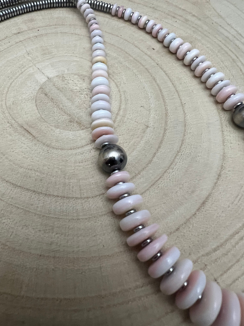 Pink Conch Graduated Necklace - 22 inch