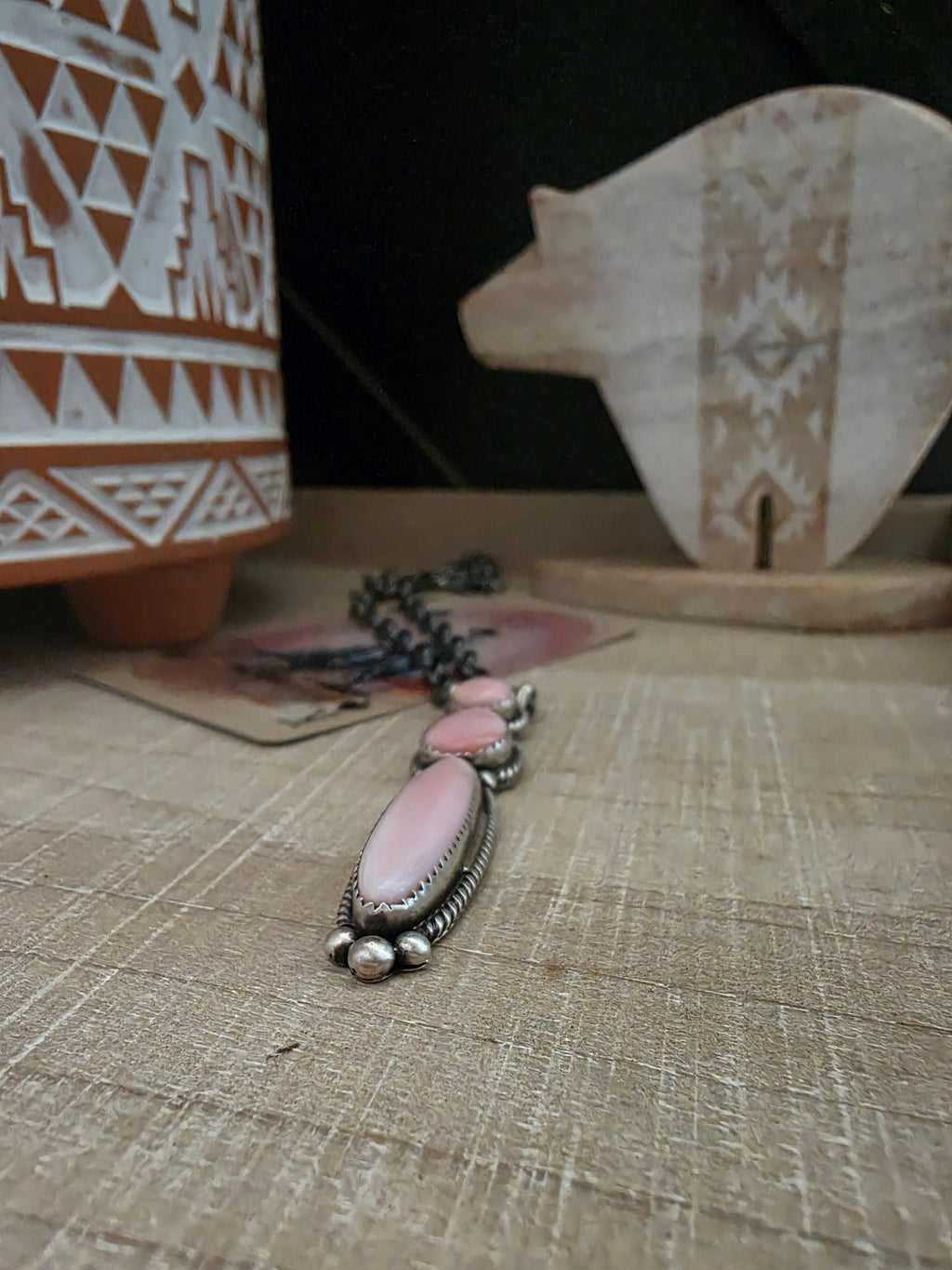 FREDA MARTINEZ PINK CONCH SHELL NECKLACE
